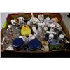 Image 1 : FLAT OF ESTATE ORNAMENTS INCL SHOT GLASSES
