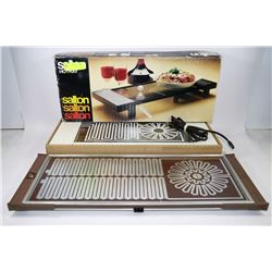 LOT OF 2 VINTAGE SALTON HOT TRAYS