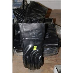LOT OF RUBBER GLOVES