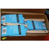 Image 1 : TWELVE 2.5" PAINT BRUSHES