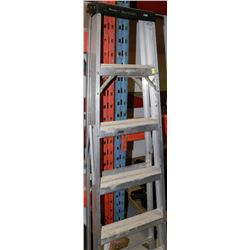 FEATHERLITE 6' FOLDING STEP LADDER