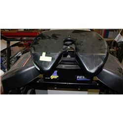 REESE 18K FIFTH WHEEL HITCH & JACK STAND