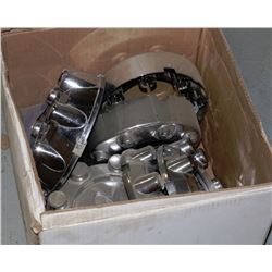 BOX OF FORD CENTER CAPS