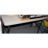 Image 1 : FOLDING TABLE