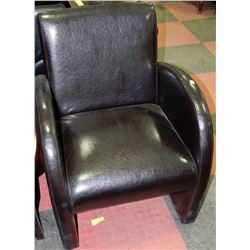 SIDECHAIR ON CHOICE: BLACK LEATHERETTE