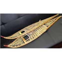 VINTAGE SNOWSHOES