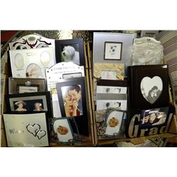 FLAT OF NEW GIFT SHOP ASSORTED PHOTO FRAMES X2