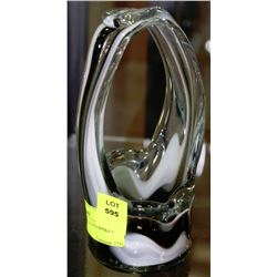 DECORATIVE ART GLASS BASKET