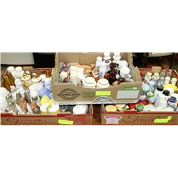 FLAT OF ESTATE SALT & PEPPER SHAKERS X3