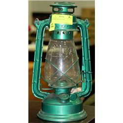 KAY KAY OIL LANTERN