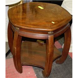 WOOD END TABLE