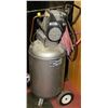 Image 1 : CAMPBELL HAUSFELD 20 GALLON AIR COMPRESSOR