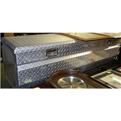 TRUCK TOOL BOX WITH KEYS