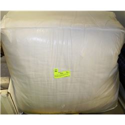 NEW LOT OF 2 KING SIZE PILLOW "BEDDING ESSENTIALS"