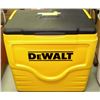 Image 1 : DEWALT COLEMAN COOLER