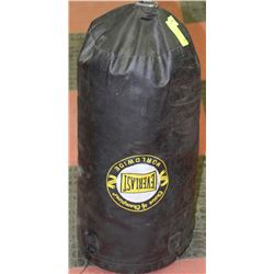 EVERLAST PUNCHING BAG