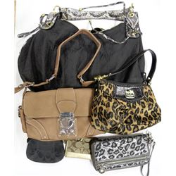 LOT OF AUTHENTIC GUESS PURSE,AUTHENTIC COACH