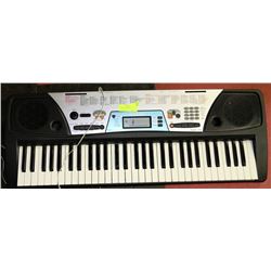 "YAMAHA" KEYBOARD
