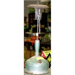 1918 COLEMAN GAS LAMP