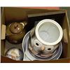 Image 1 : BOX W/ VINTAGE DISHWARE