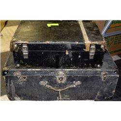 PAIR OF VINTAGE LEATHER SUITCASES