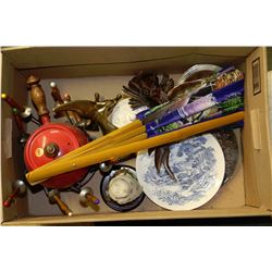 BOX WITH FONDU SET WITH SWORD SPEARS,PAINTED