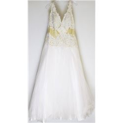 1-SIZE 12 LACE & SEQUINED WEDDING DRESS W/ ZIPPER