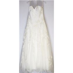 6-STRAPLESS LACE WEDDING GOWN W/CORSET BACK