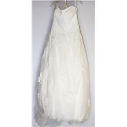 28-EMBROIDERED LONG WHITE GOWN W/TRAIN, ZIPPERED