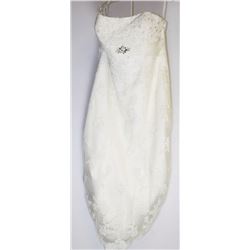 29-LACED COVERED STRAPLESS WEDDING GOWN W/CORSET