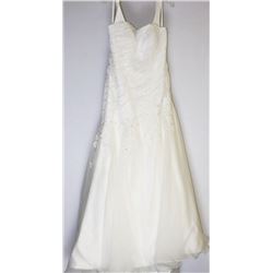 31-EMROIDERED HALF LACE WEDDING GOWN W/STRAPS,