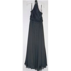 70-BLACK HALTER TOP ZIPPERED BACK GOWN SIZE 16