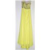 Image 1 : 71-YELLOW OPEN BACK GOWN SIZE 5/6