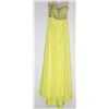 Image 1 : 72-YELLOW OPEN BACK GOWN SIZE 3/4