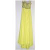 Image 1 : 74-YELLOW OPEN BACK GOWN SIZE 1/2