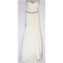 104-ELEGANT FULL LACE STRAPLESS GOWN W/TRAIN,CORSE