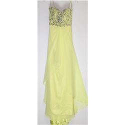 135-LIGHT YELLOW BACKLESS SEQUINED TOP GOWN