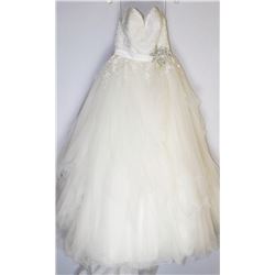 155-FULL LACE, ZIPPERED BACK, BUILT IN BRA, CORDED