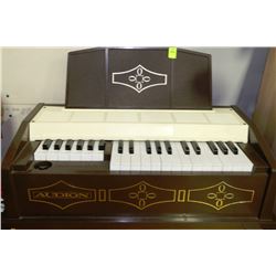 1970 AUDION ELECTRIC CORD ORGAN