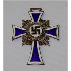 U.NAZI MOTHERS CROSS DECEMBER 10 1938