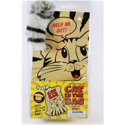 NEW CAT IN THE BAG WITH MOTORIZED BALL