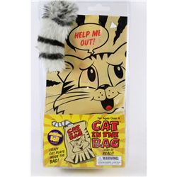 NEW CAT IN THE BAG WITH MOTORIZED BALL