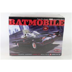 BATMOBILE 1966 TV SHOW VERSION MODEL KIT