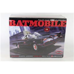 BATMOBILE 1966 TV SHOW VERSION MODEL KIT