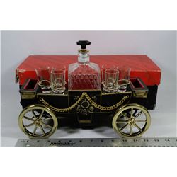 VINTAGE MUSICAL COACH DECANTER SET NEVER USED