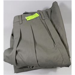 6 PAIRS OF MENS GOLF SHORTS SIZE 28