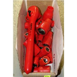 BOX OF INSULATED SOCKETS & RATCHET
