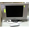 Image 1 : SYLVANIA 15" LCD TV/DVD COMBO