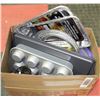 Image 1 : BOX OF BAKING SUPPLIES