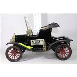 JIM BEAM KENTUCKY BOURBON WHISKEY CAR DECANTER